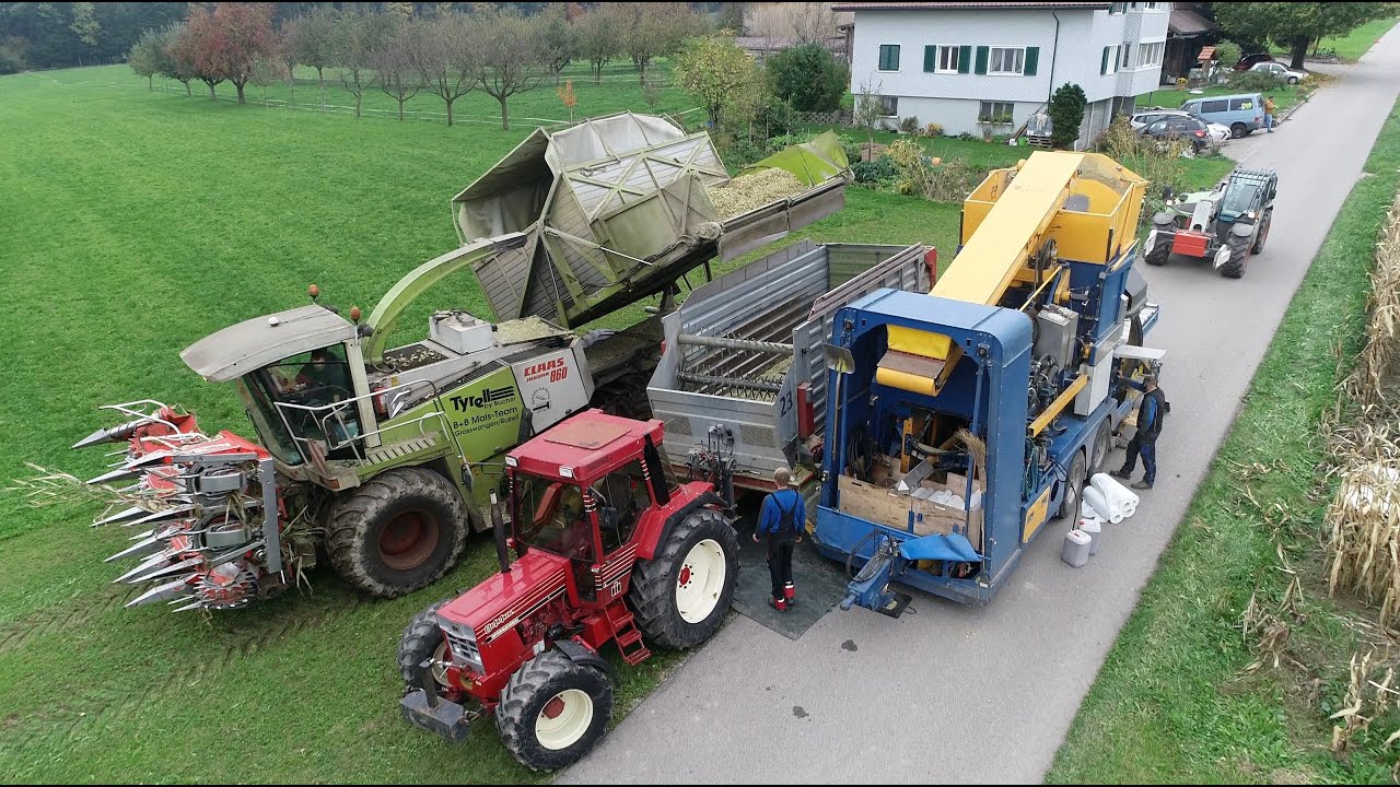Maispressen mit Bunkerhäcksler