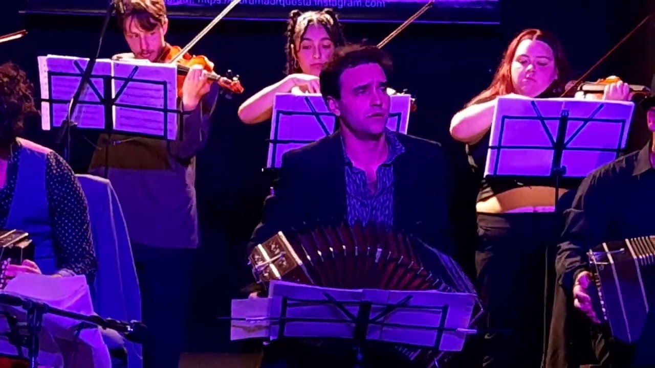 LA BRUMA ORQUESTA TIPICA 