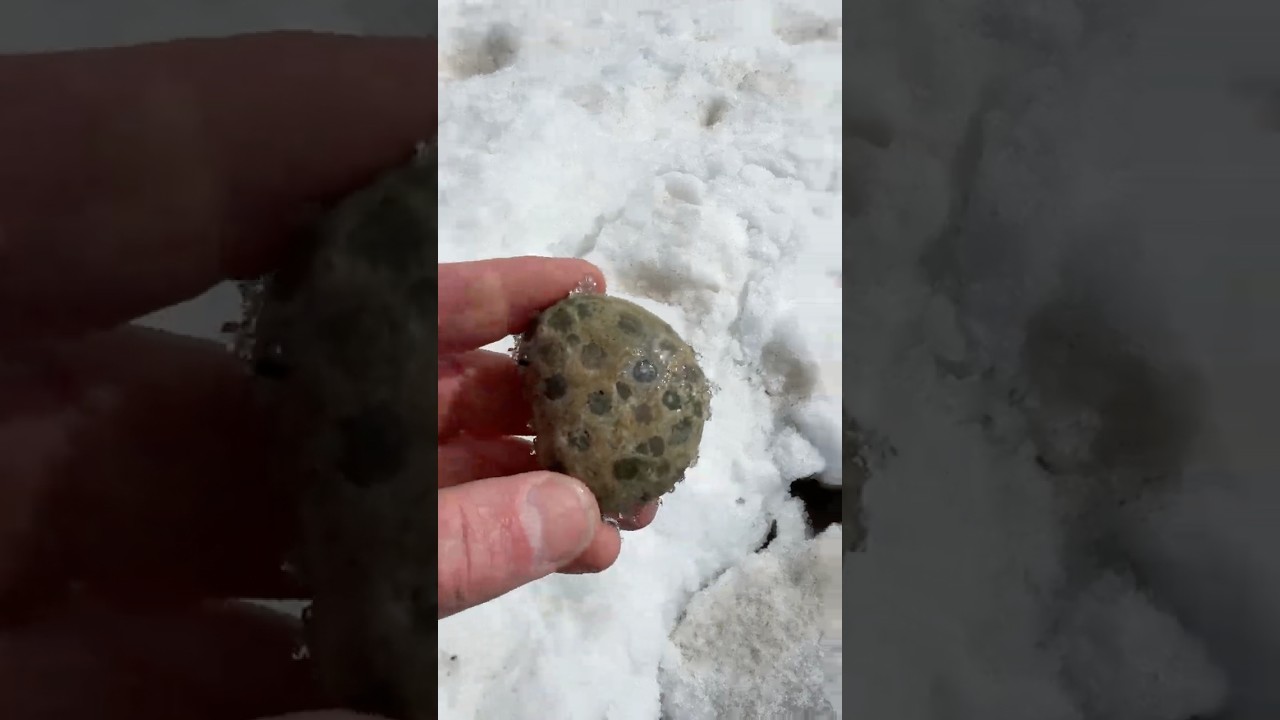 Polerowanie pierwszego kamienia Petoskey na źr&oacute;dle