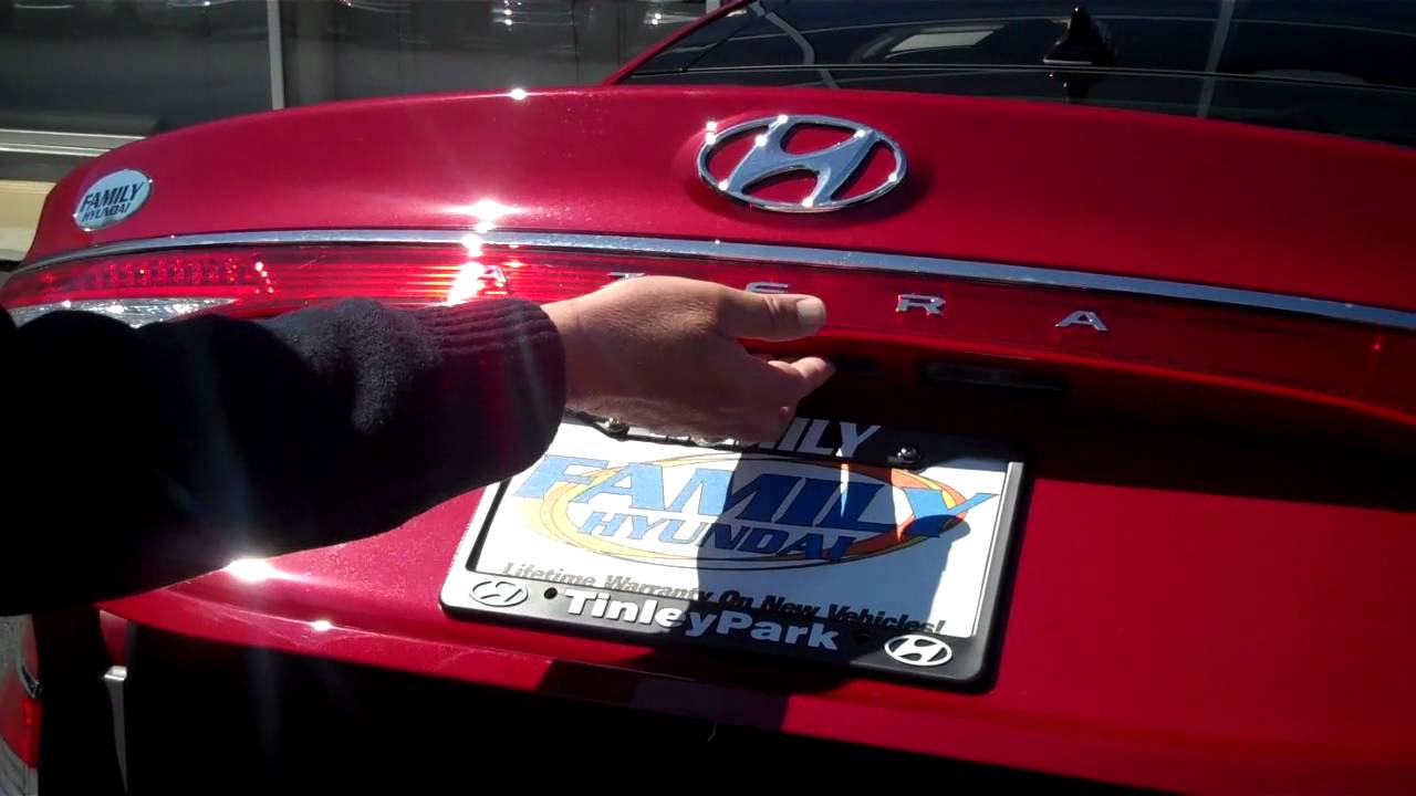 2012 Hyundai Azera | Family Hyundai Tinley Park | 2012 Azera Review