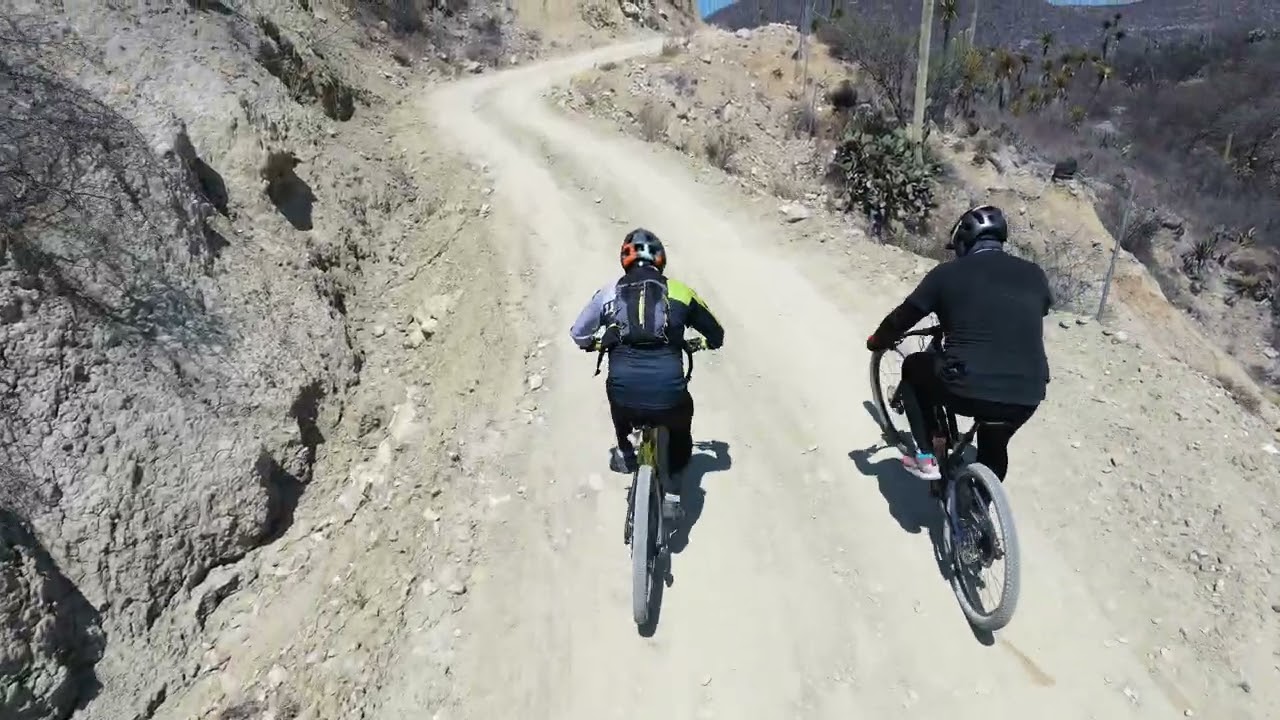 MTB Sabadito Santa María Coapan - San Antonio Texcala - Facilita - Tehuacán. Tomás con el Dron
