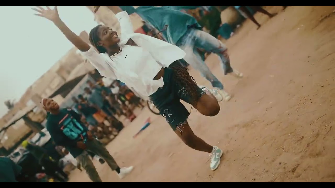 CRYXBEATZ   GLEGBENOU feat  FIRST KING Clip Officiel