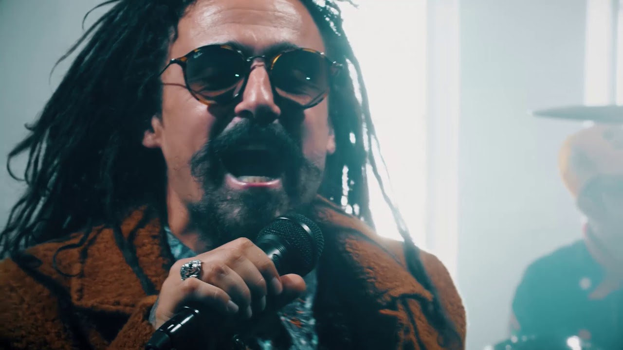 Klub Ft. Dread Mar I - El pájaro vio el cielo y se voló (video oficial)