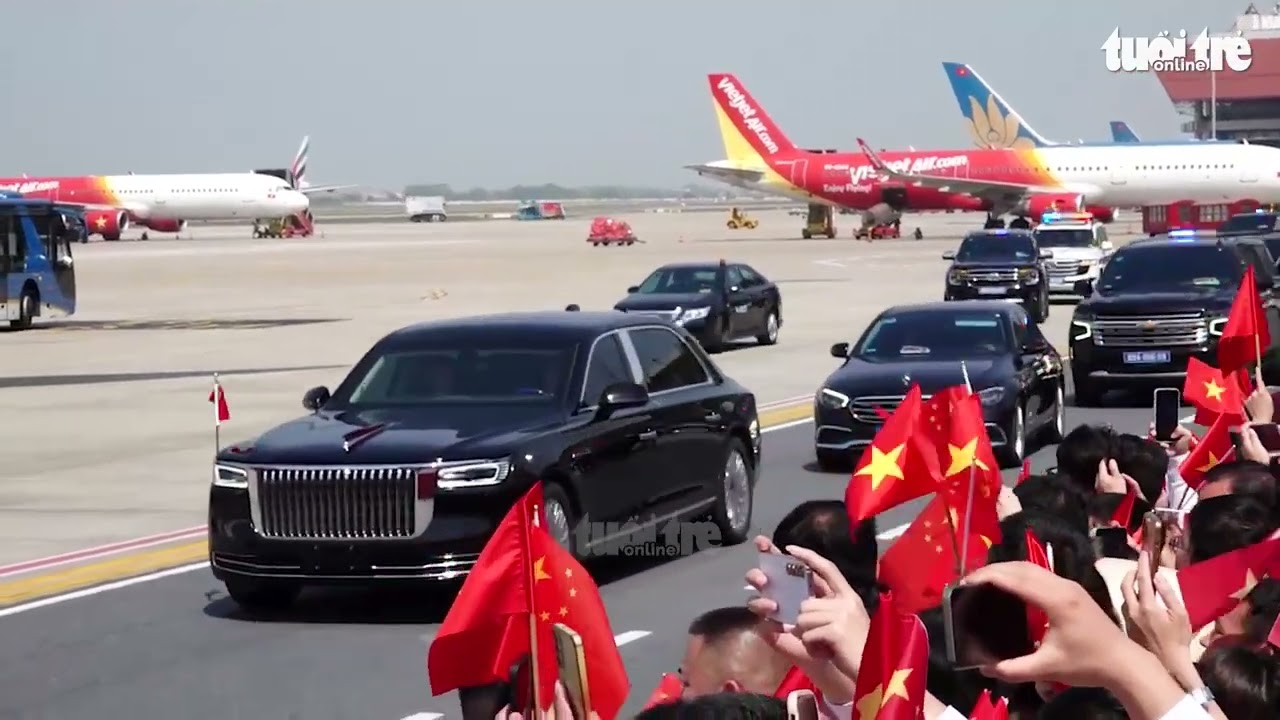 Video đoàn xe hộ tống Tổng Bí thư, Chủ tịch Trung Quốc Tập Cận Bình ra sân bay Nội Bài