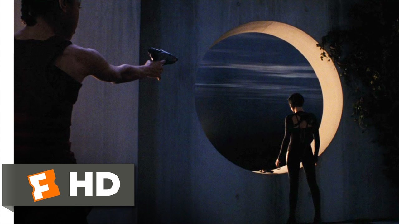 Aeon Flux (7/10) Movie CLIP - Aeon vs. Sithandra (2005) HD