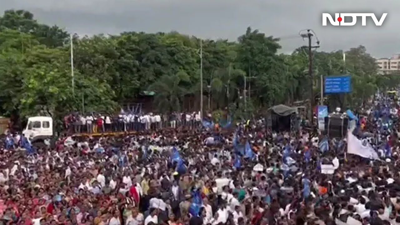 Thousands Take Part In Vizag Rally To Support Decentralisation