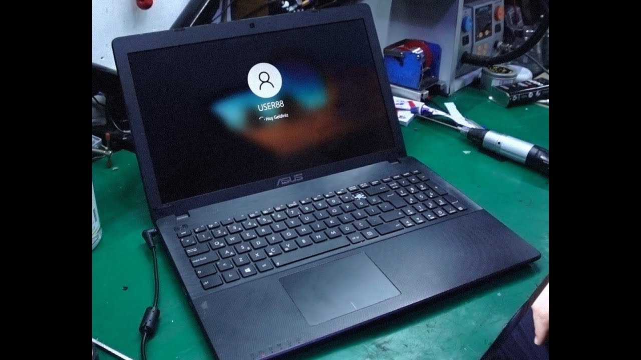 ASUS X552L BEYAZ EKRAN SORUNU VE MENTEŞE TAMİRİ - ASUS X552L WHITE SCREEN PROBLEM AND HINGE REPAIR