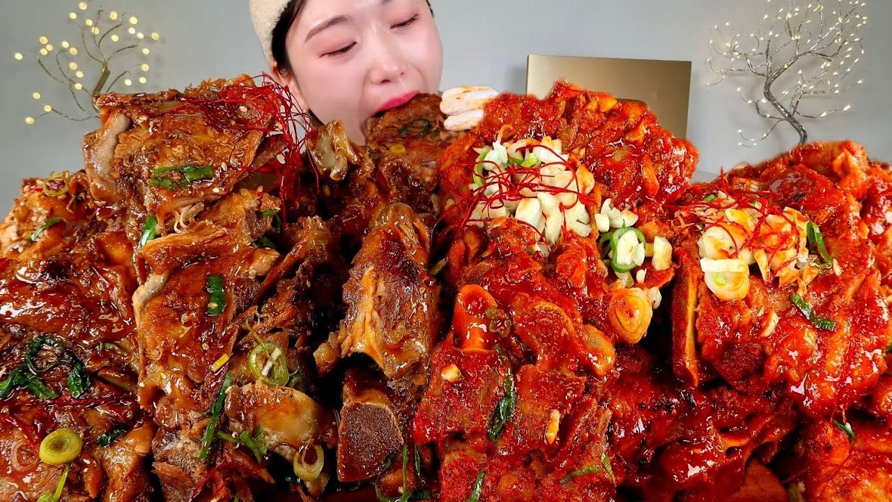 ASMR 뼈는 뜯어야 제맛이죠🙂 간장뼈찜 매운뼈찜 리얼먹방 :) Steamed pork bones MUKBANG
