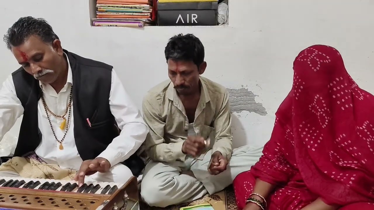 સંતવાણી ગાયક મધુબેન સાંગોઈ 