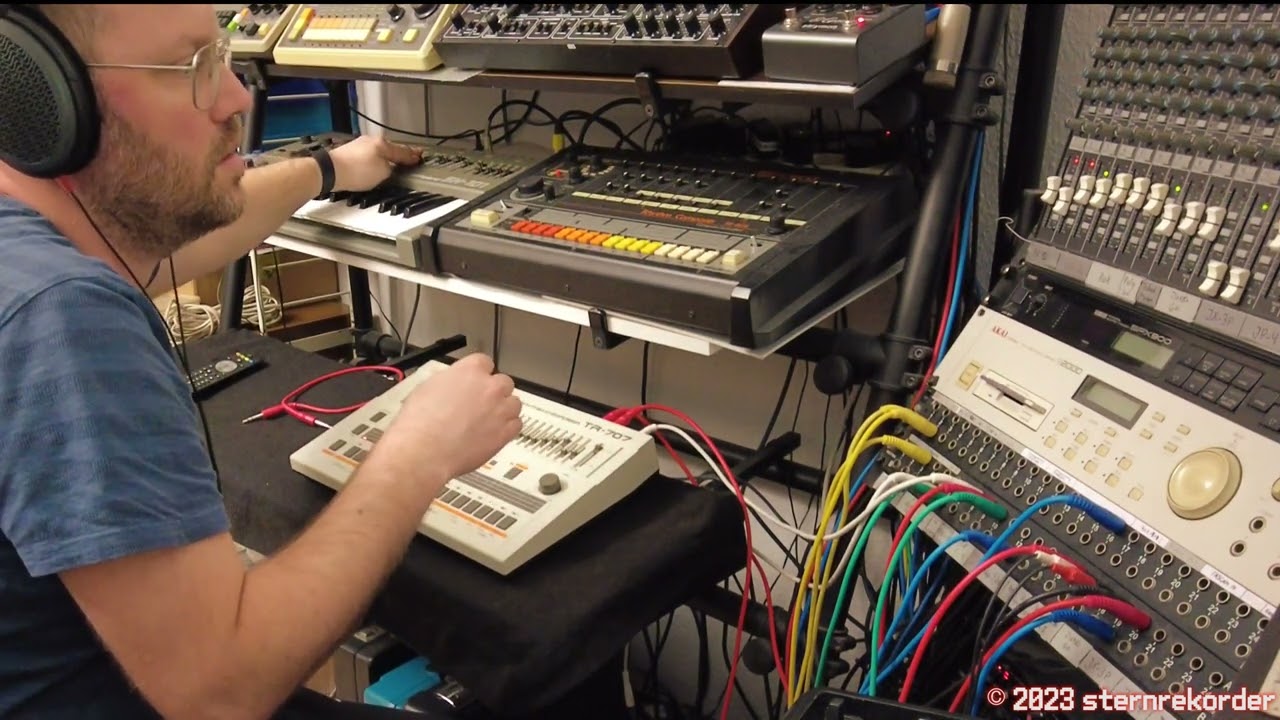 Sternrekorder Studio Jam - TR707, SH101 and JX3P