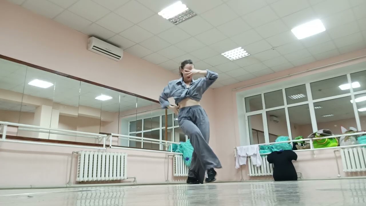 Veil - Taemin improvisation hiphop #svetaelf 