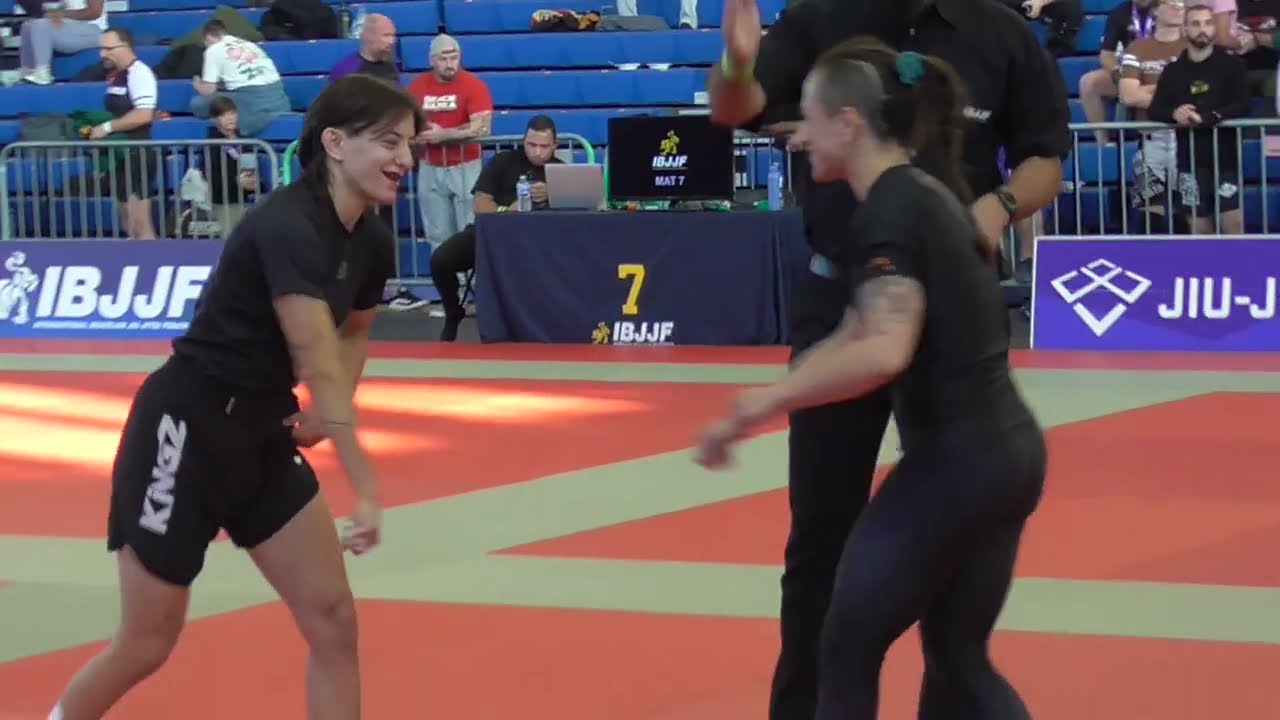 Francesca Renda vs Paraskevi Roustani  - IBJJF London Fall Open No-Gi 2025 - Black Adult - Female