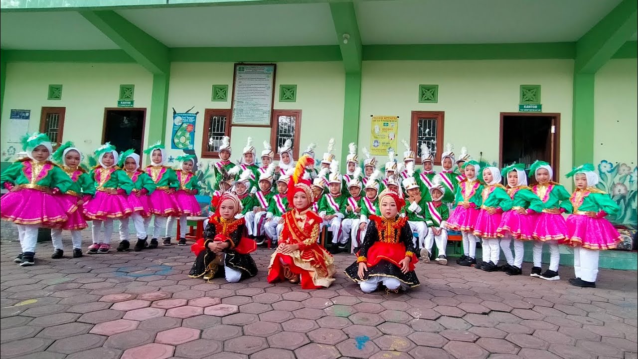 DB Az-Zahron TK Plus Hasyim Asy'ari Pikatan Wonodadi Blitar dan KMC VIII Kediri GOR Jayabaya