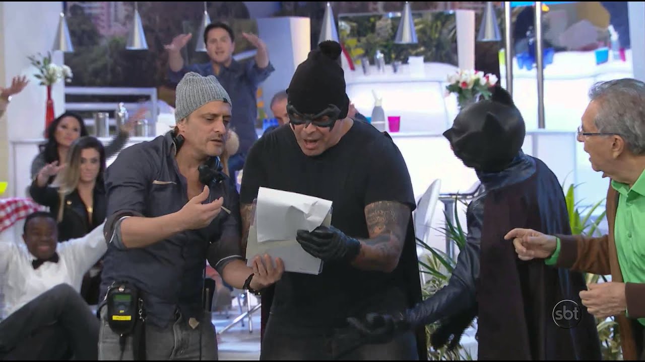 A Pra&ccedil;a &Eacute; Nossa (07/08/14) - Batman e Robin em mais uma miss&atilde;o na Pra&ccedil;a