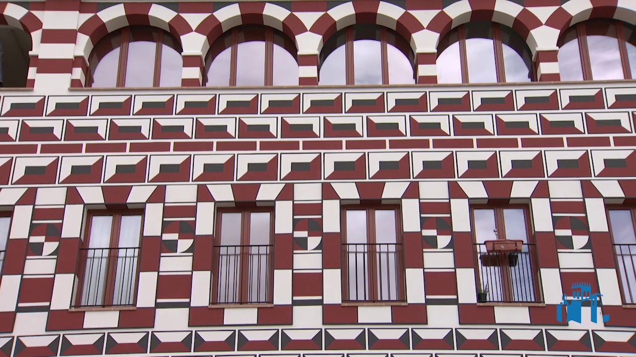 La decoración de la Plaza Alta de Badajoz. Asociación Amigos de Badajoz.