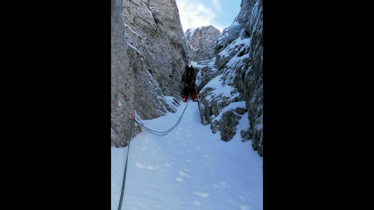 variante di sinistra della Amoretti di Vestea (Apuane)
