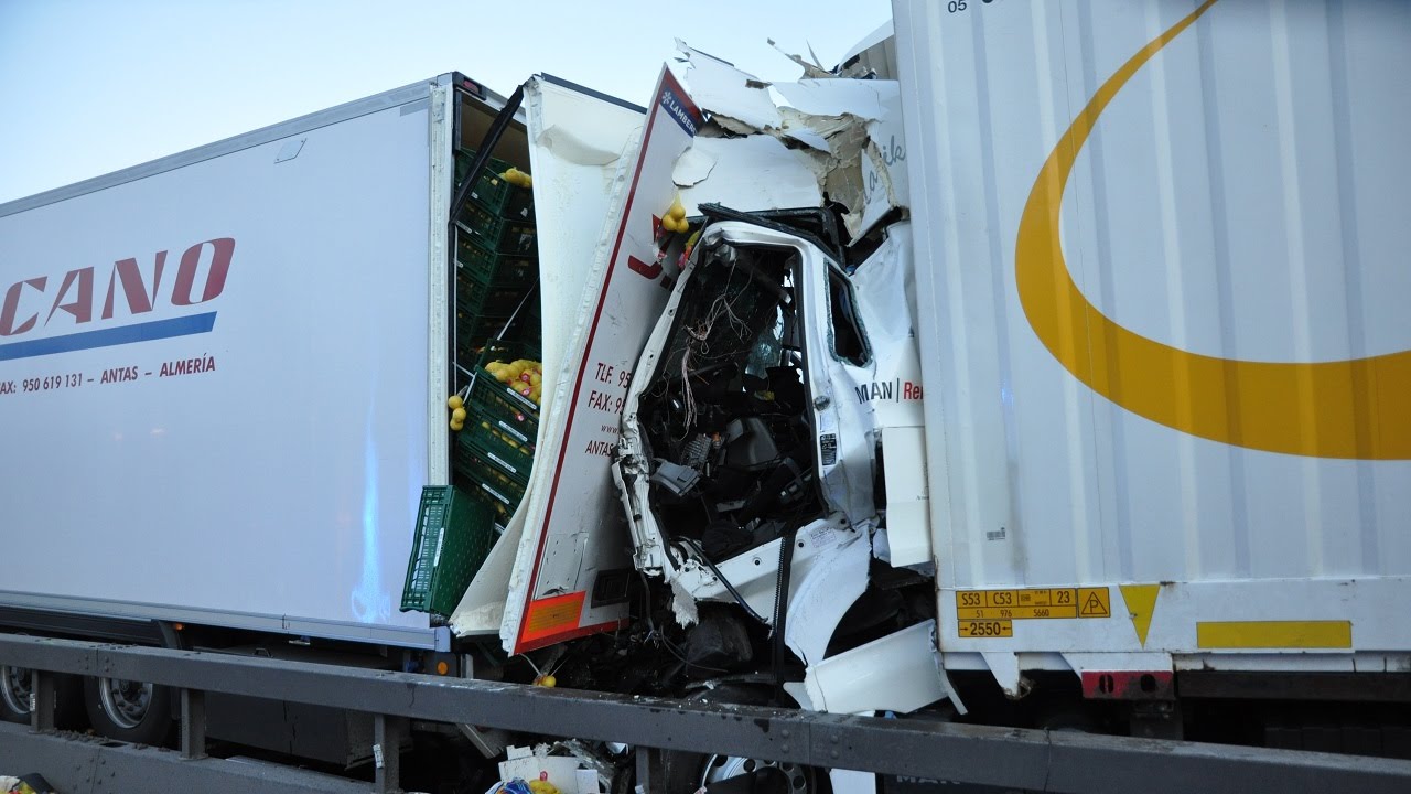 31.03.2015 - Tödlicher LKW-Unfall bei Mayen