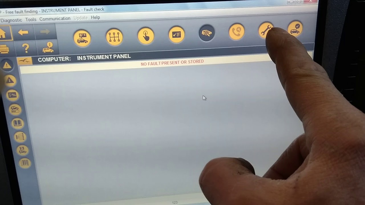DACIA LOGAN HOW TO RESET SERVICE LIGHT  AND FAULTS CLEARED WITH RENAULT DIAGNOSTIC