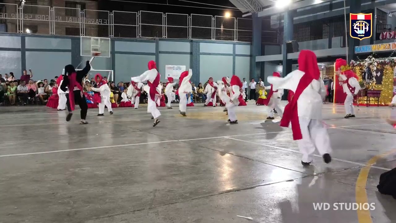Danza Chunchos de Baños del Inca - Taller de Danzas primaria