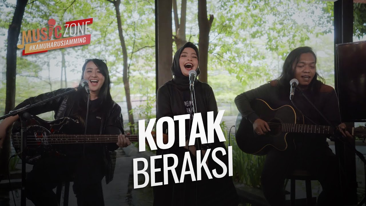 Kotak - Beraksi - Live at MUSIC ZONE