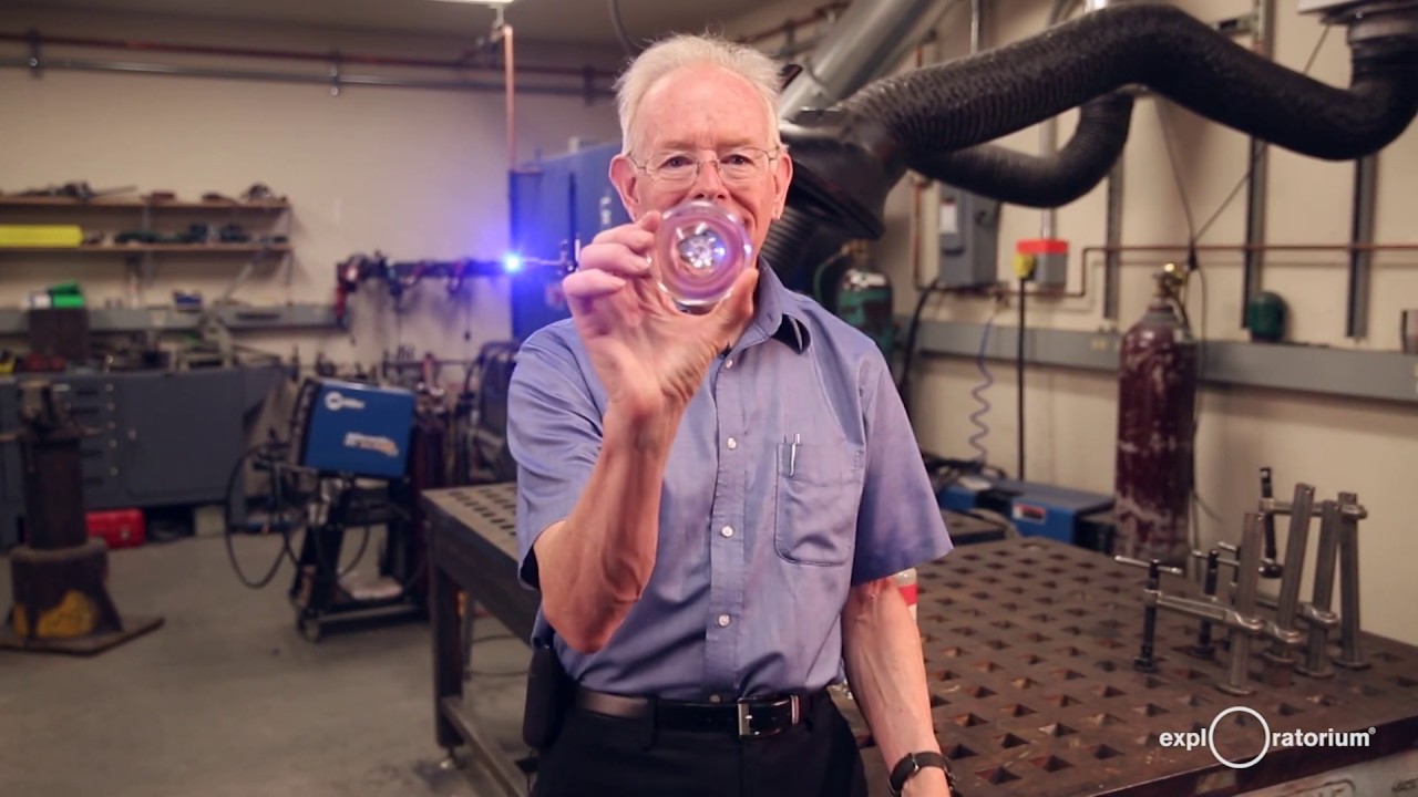Hands-On Science | Einstein&rsquo;s Light-Bending Concept | Exploratorium