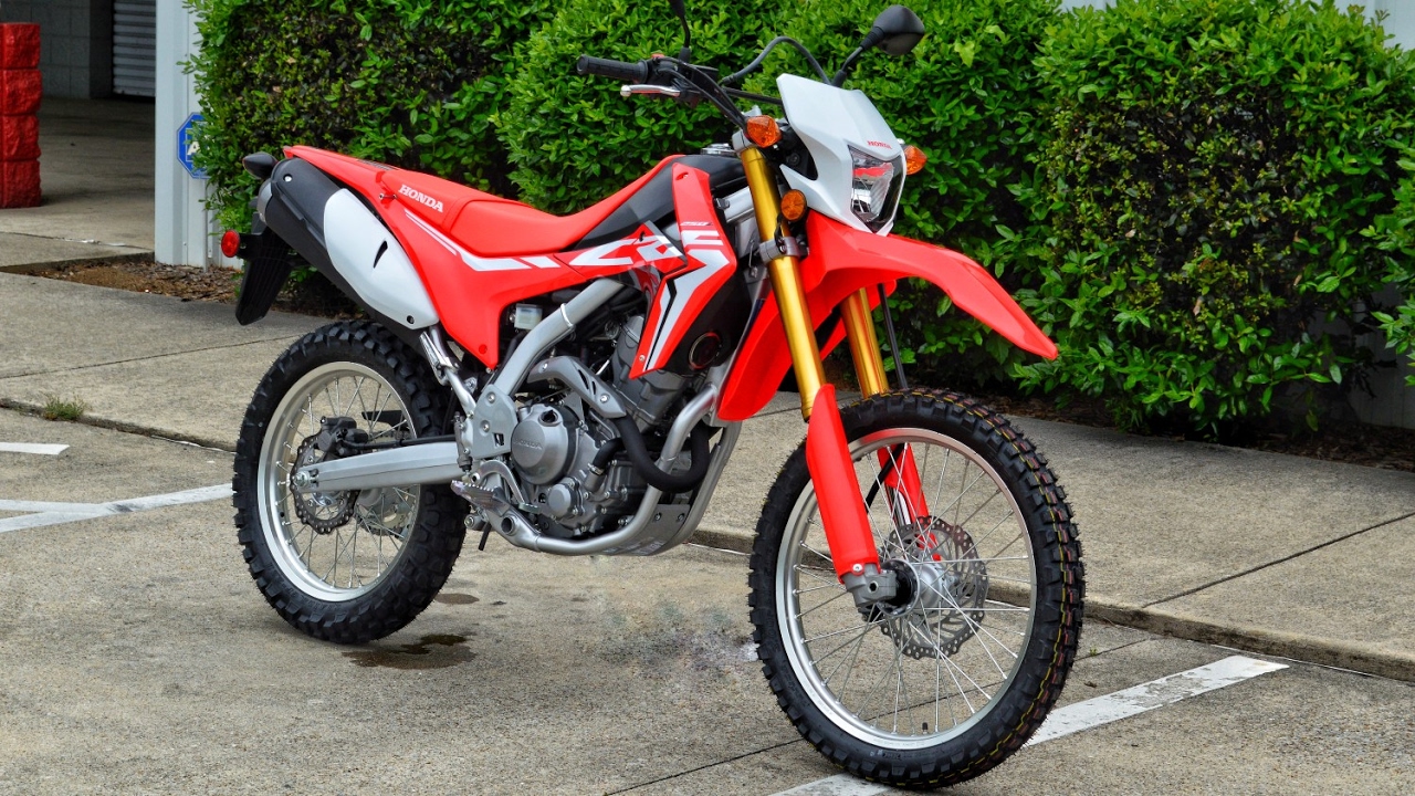 2017 Honda CRF250L Review of Specs | Dual-Sport Motorcycle / Bike | CRF 250 L