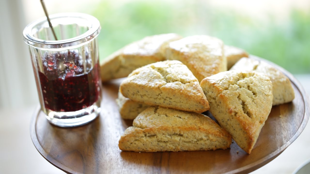 Beth's Lemon Poppy Seed Scone Recipe | ENTERTAINING WITH BETH