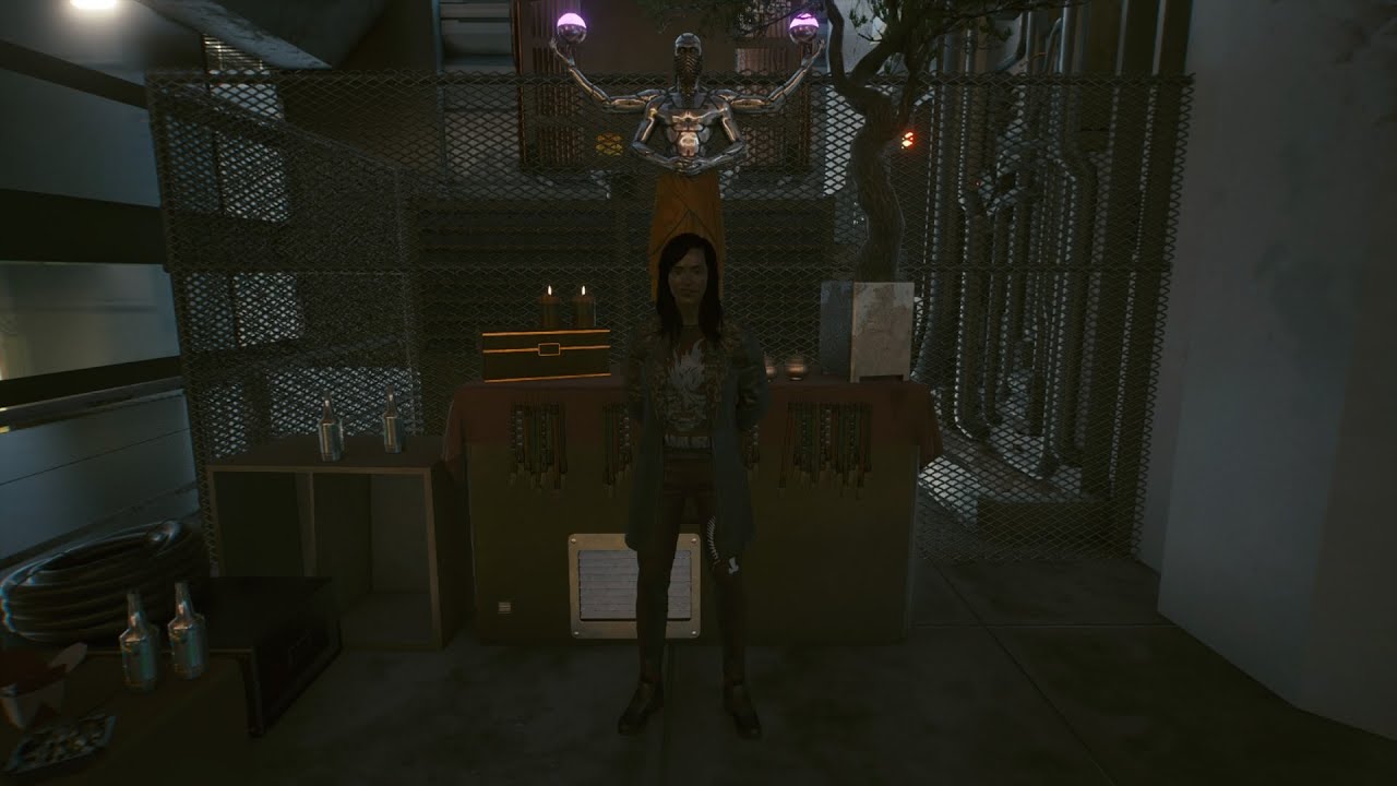 Cyberpunk 2077--showcasing a habited area with statue in Corpo Plaza, City Center