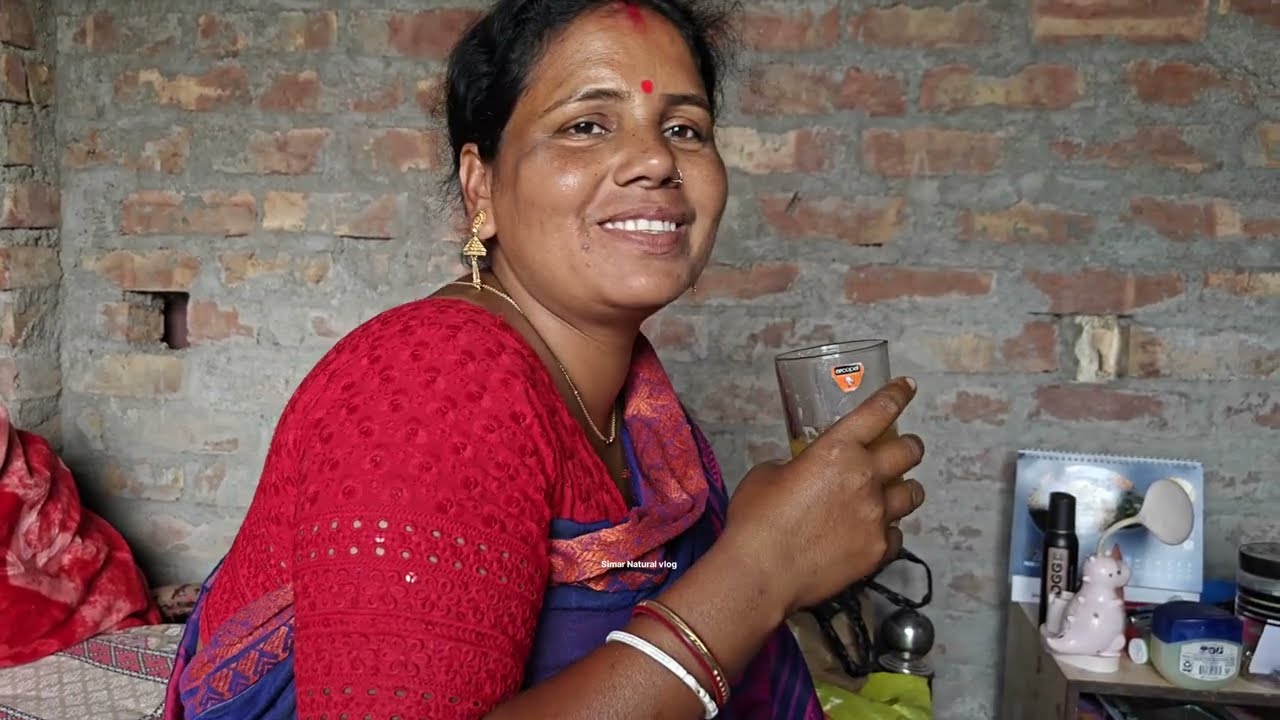 আলমারিটা আজ গুছিয়ে নিলাম। বিয়ে বাড়ি রওনা দিলাম।
