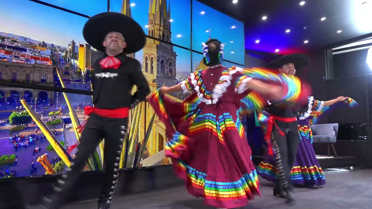 Mexican Folkloric Dance - La Negra [Mexican Independence Day with Puro Mexico]
