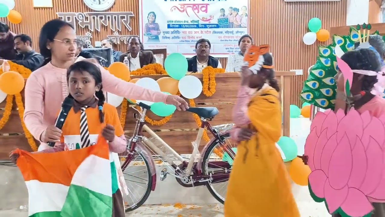 अंग्रेजी में भारत के बारे में बताते बच्चे #india 