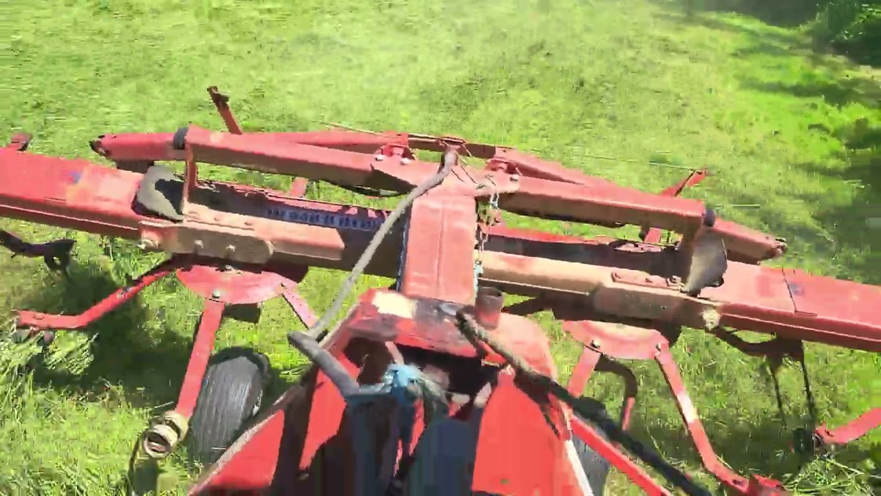 Farmvlog 1 Heu Schnitt wird Gewendet