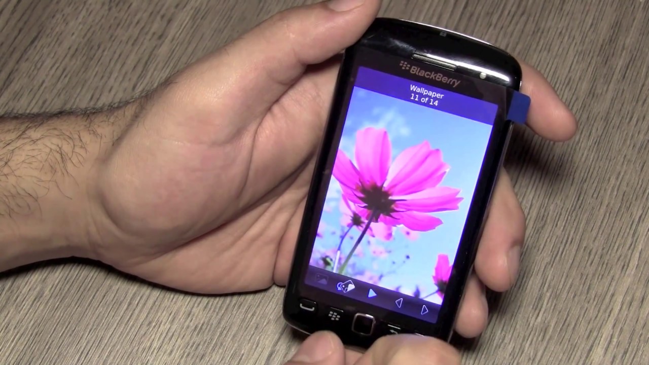 Blackberry Torch 3 9860 Unboxing and Hands on and Comparison - iGyaan.in