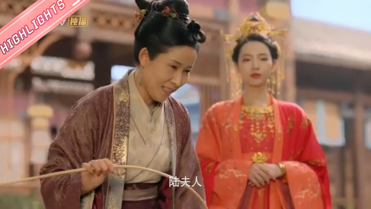 女主被恶毒嬷嬷抽鞭刑，王爷狂奔赶来一把护住反抽下人！是谁爽了！#losttrackoftime #fairxing 【芒果TV心动频道】