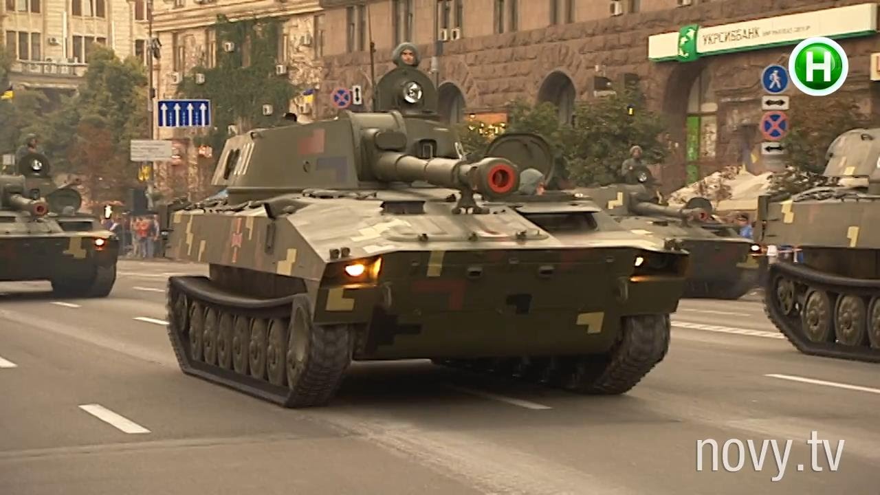 Минобороны та Киевавтодор разругались из-за испорченных танками дорог - Абзац! - 23.08.2016