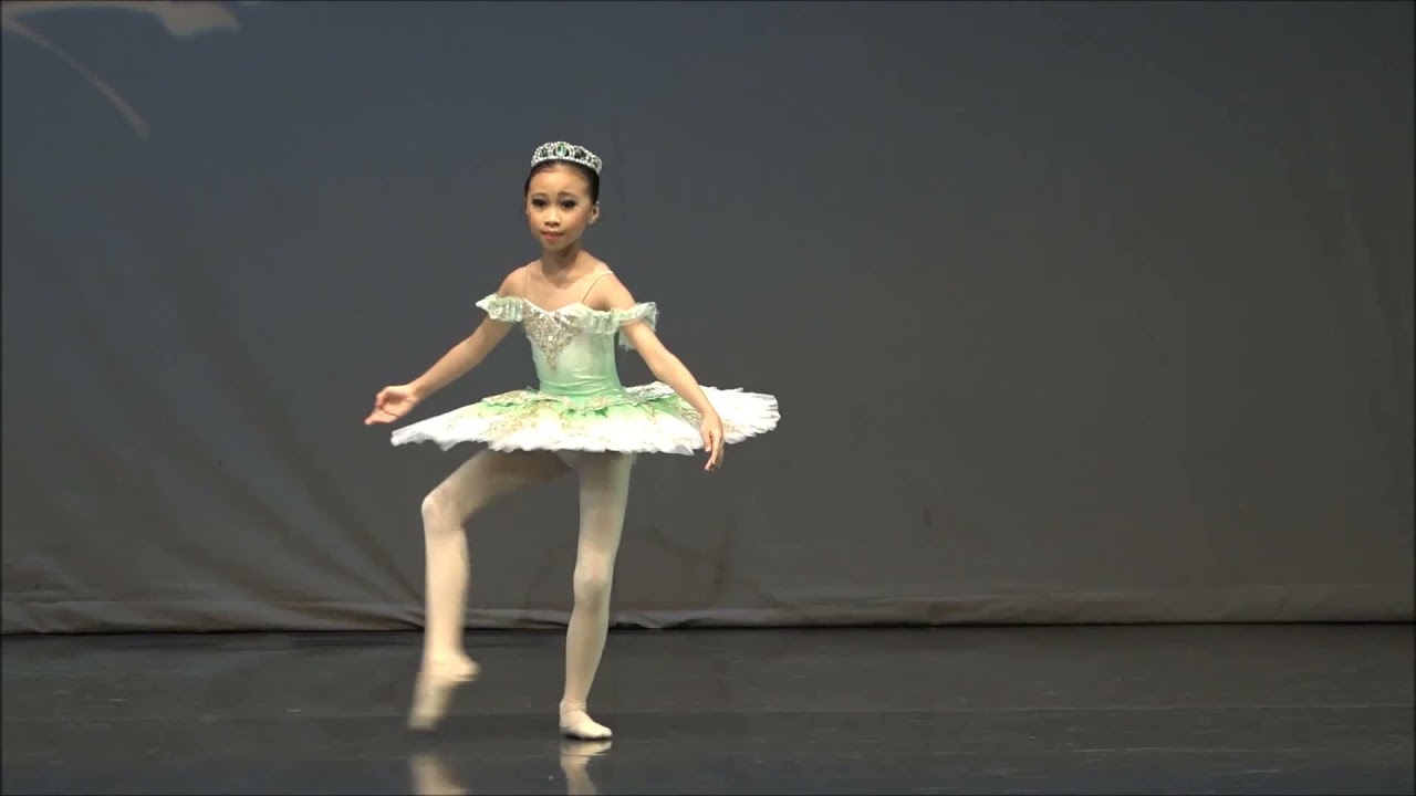 Caseyrose in Breadcrumbs Ballet (4th in SCDIB)