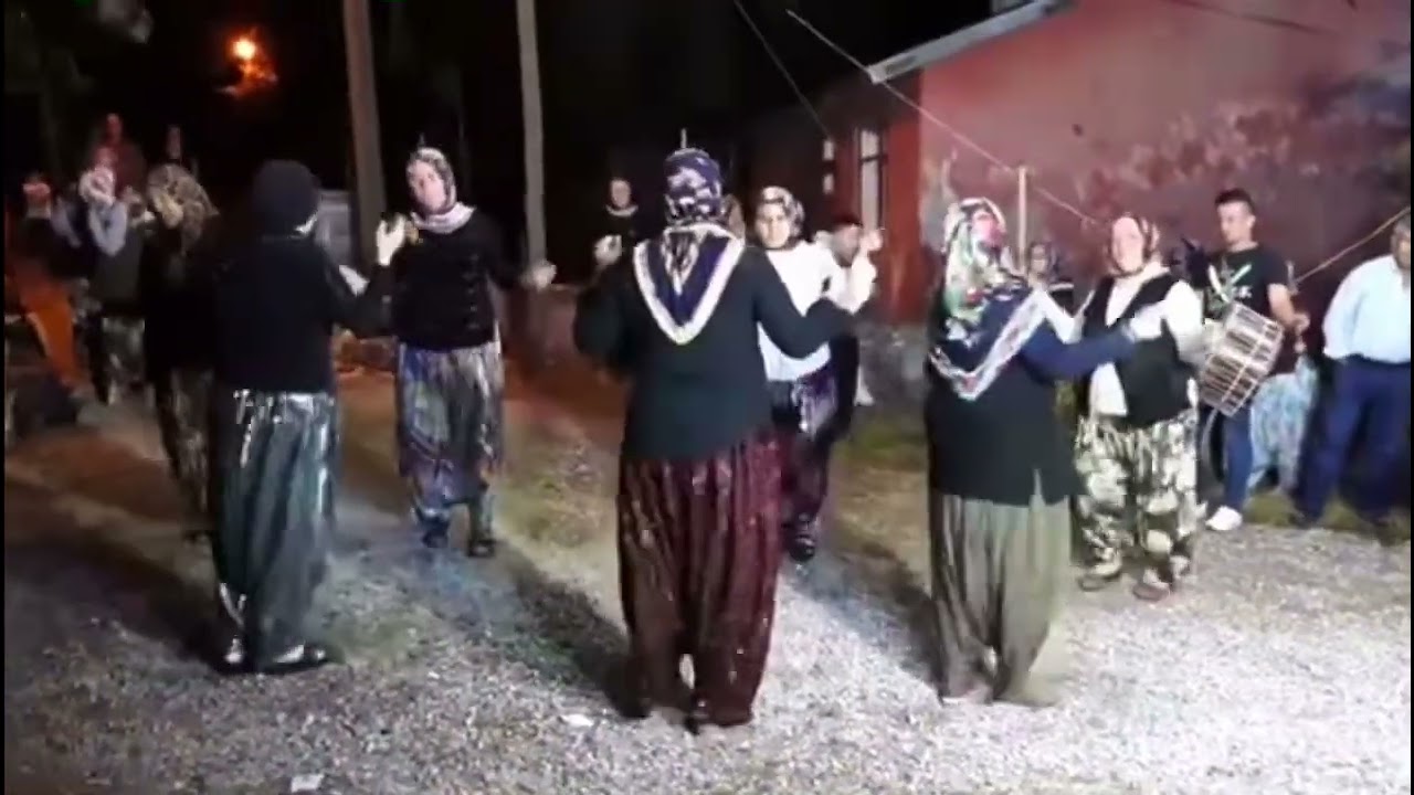 VELİLER K&Ouml;Y&Uuml; BAYANLARINIZDAN G&Uuml;ZEL KAŞIK HAVASI