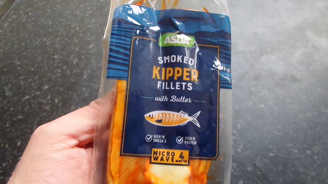 i ASDA Smoked kipper fillets with butter Копченое филе рыбы с маслом Англия UK England 20191029