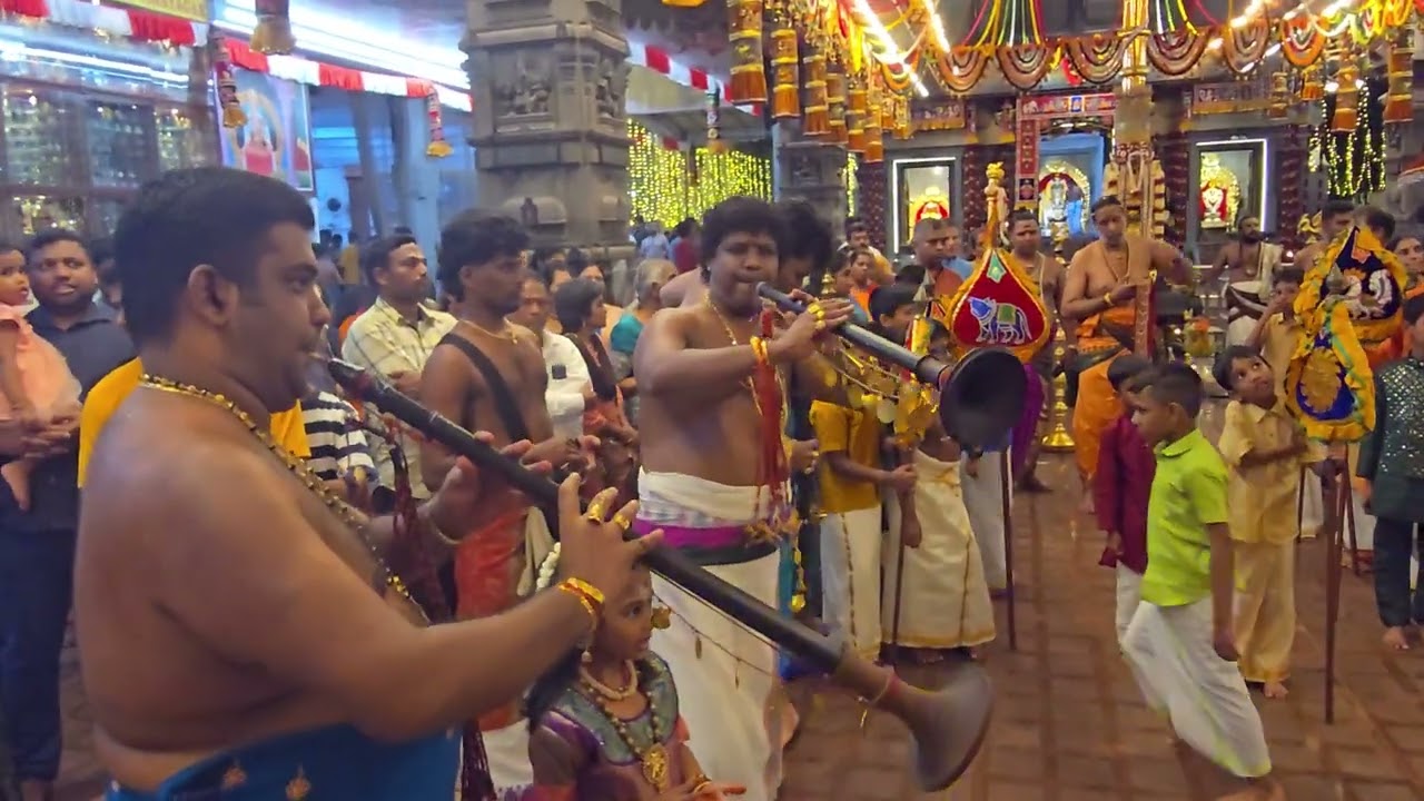 இசைகேட்டால் புவி அசைந்தாடும் - Isai Kettaal Puvi Asainthaadum