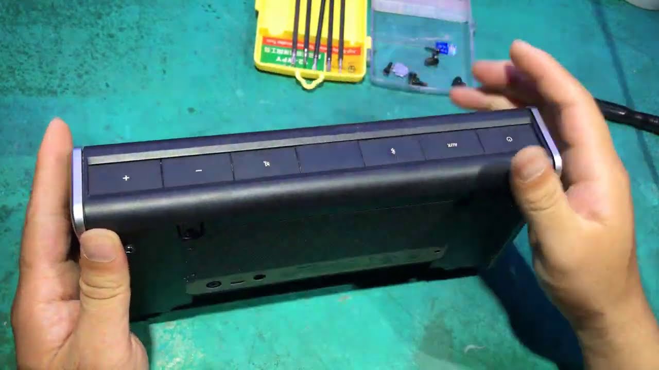 How to remove and view every detail inside the bose soundlink mobile speaker 2 /Repair And Rework
