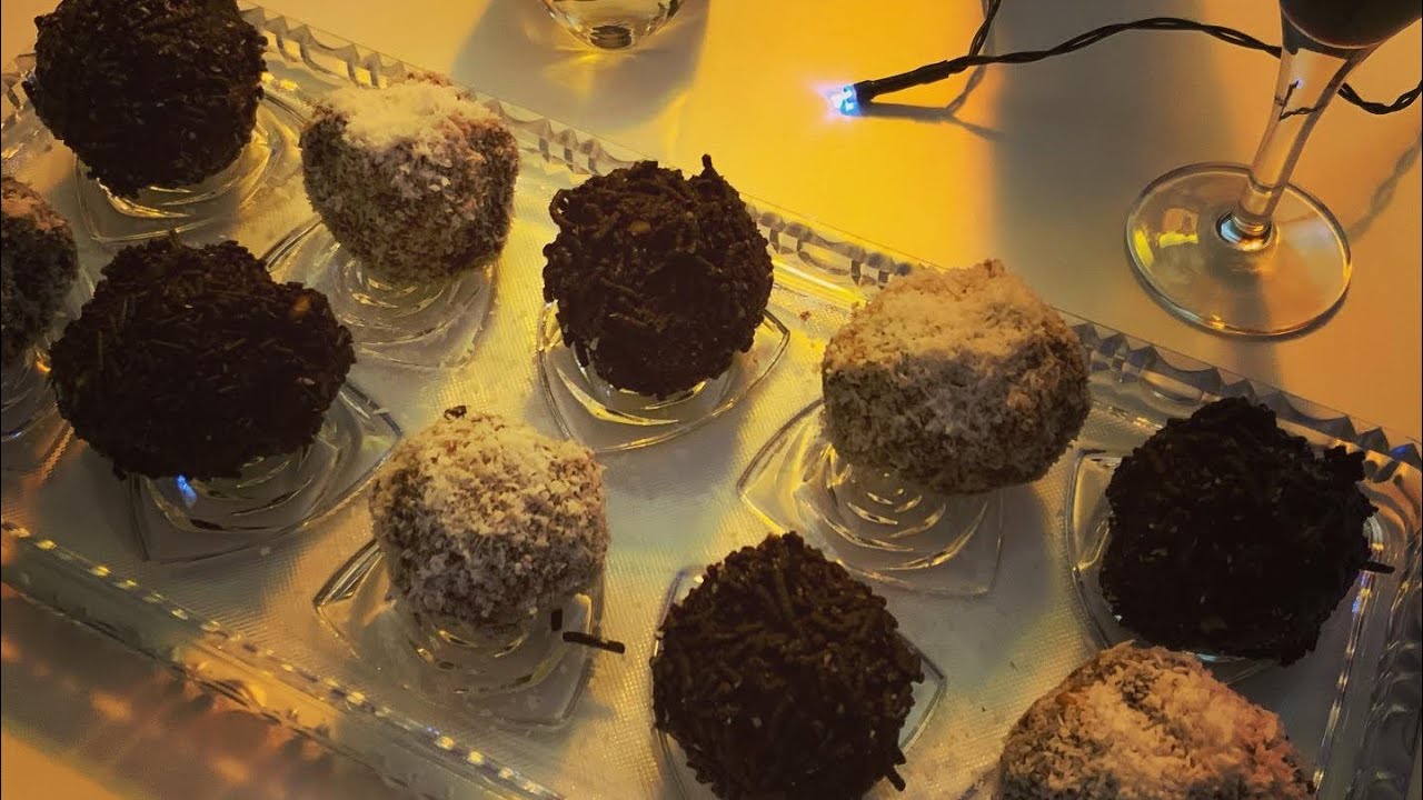 5' RECIPE 🍫 | Liquor Chocolate and Coconut Truffles #chocolate #veganrecipe