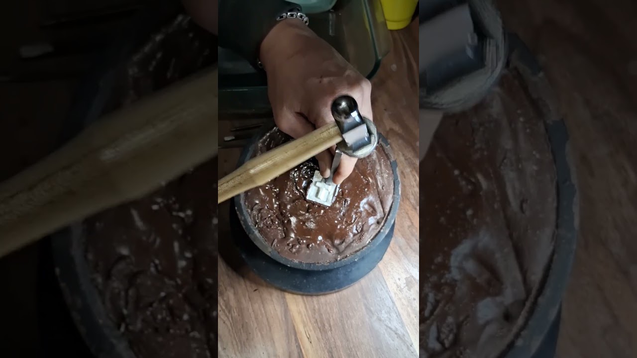 Silver Cross Chasing 