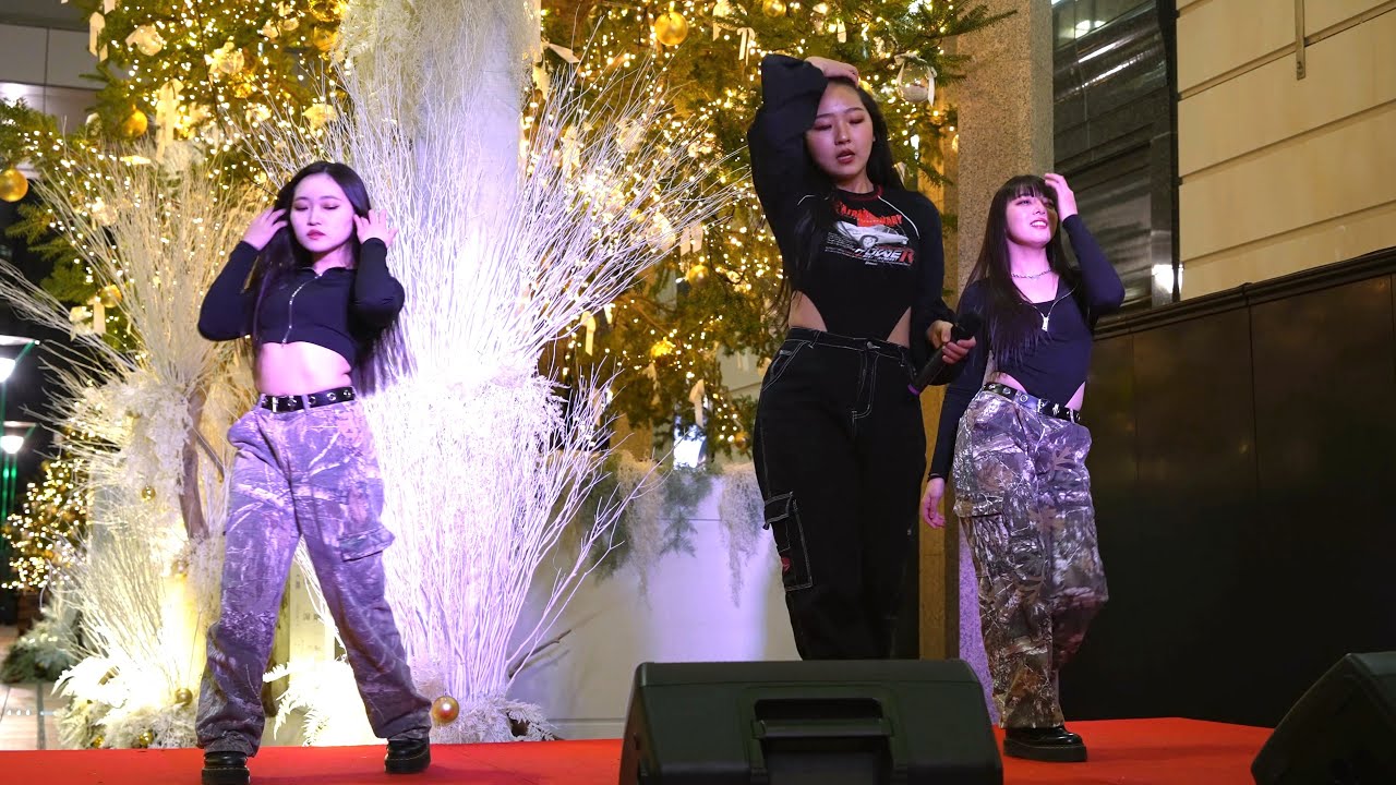 CHIKA 他力千佳 / SARM - BONBON GiRL | Jessie J - Bang Bang 【クリスマスマーケット in パサージュ】 2022 12.15
