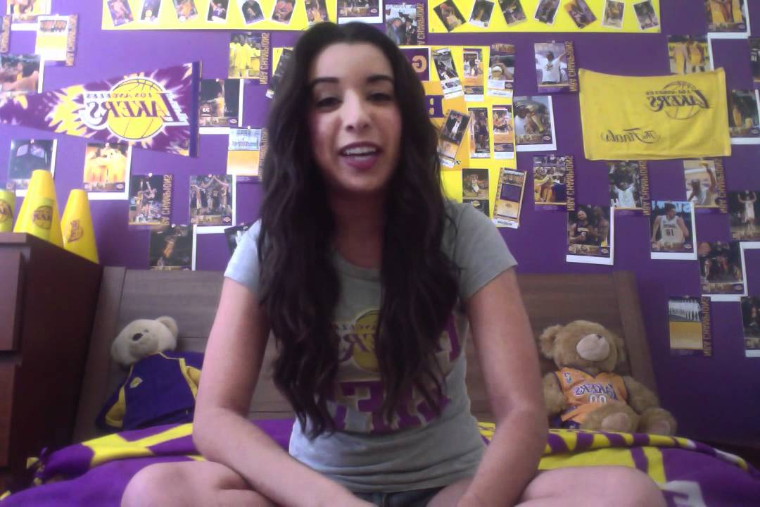 Laura Acevedo: Lakers Nation Best Intern EVER!
