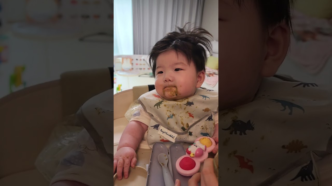 D+195 이유식21일차 빨대컵도 익숙해졌어요