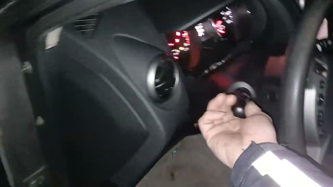 2013 nissan rogue 2.5L special edition. Cold start driver POV 