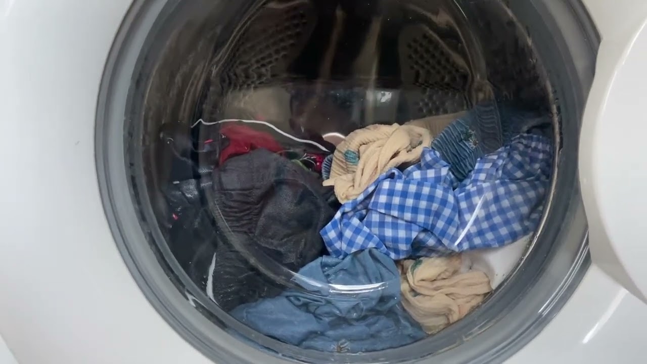 washing clothes 