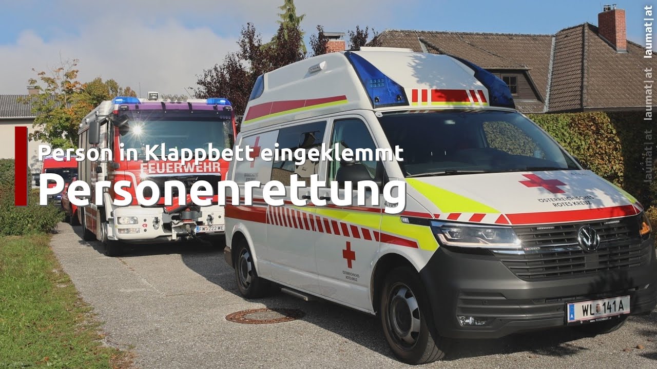Personenrettung: Ältere Person in Wels-Vogelweide in einem Klappbett eingeklemmt