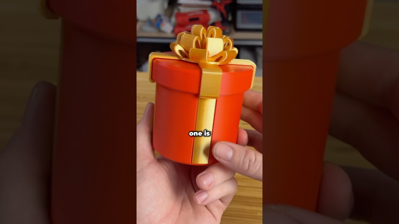 Эта штука больше похожа на игрушку для разминки, чем на подарочную коробку 🤷&zwj;♂️ #prankgift #3dmod...