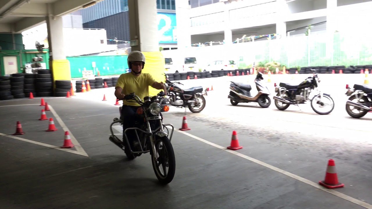 Hong Kong Motorcycle Mandatory Test Demo | Kung Tong Driving School